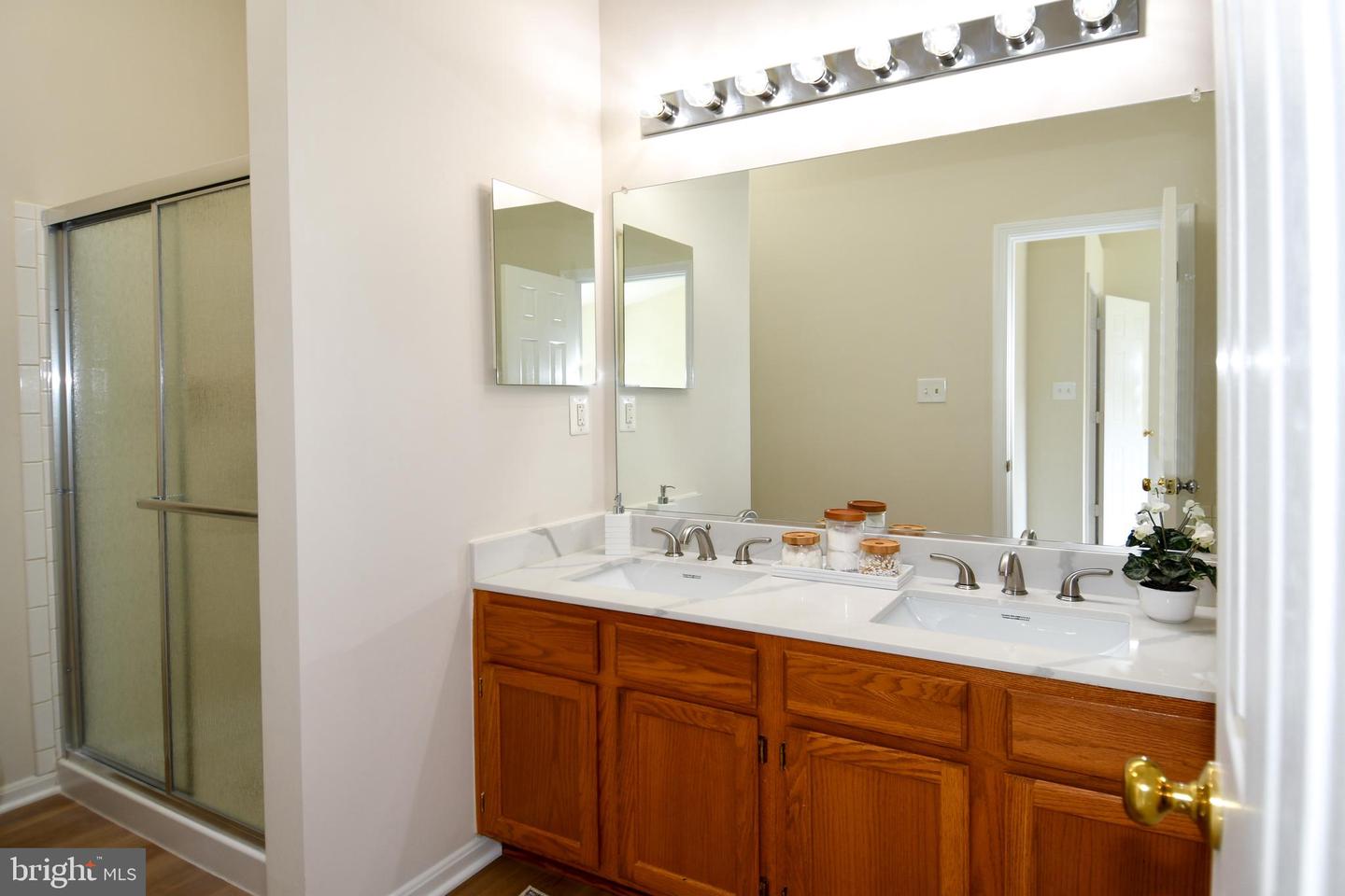 43193 RIBBONCREST TER, ASHBURN, Virginia 20147, 2 Bedrooms Bedrooms, ,2 BathroomsBathrooms,Residential,For sale,43193 RIBBONCREST TER,VALO2096414 MLS # VALO2096414