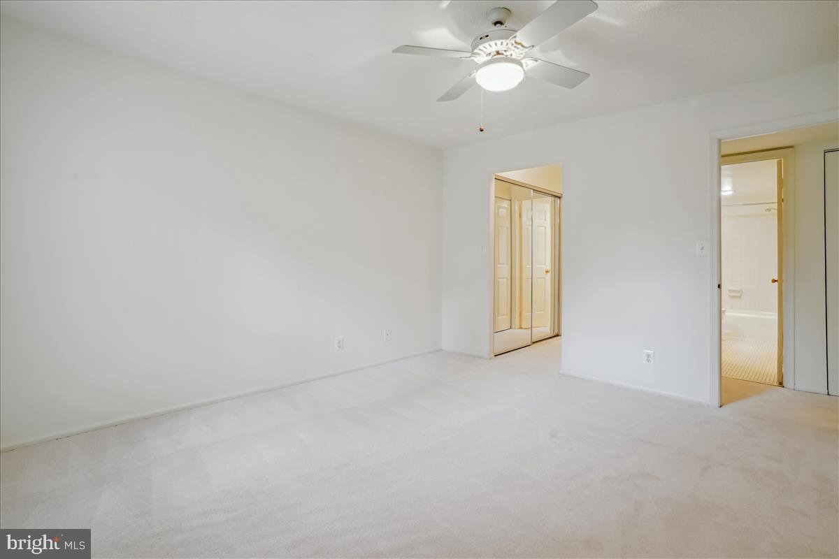 7621 TREMAYNE PL #303, MCLEAN, Virginia 22102, 2 Bedrooms Bedrooms, ,2 BathroomsBathrooms,Residential,For sale,7621 TREMAYNE PL #303,VAFX2240916 MLS # VAFX2240916