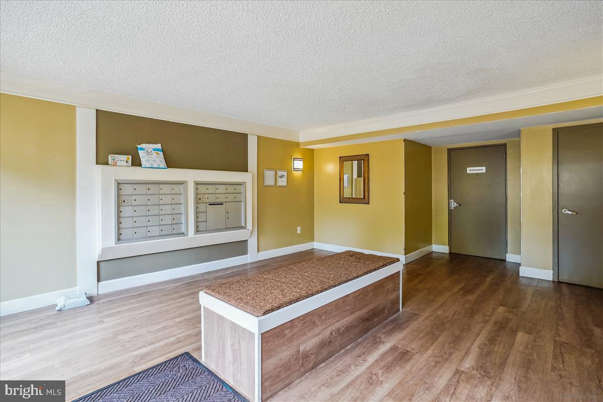7621 TREMAYNE PL #303, MCLEAN, Virginia 22102, 2 Bedrooms Bedrooms, ,2 BathroomsBathrooms,Residential,For sale,7621 TREMAYNE PL #303,VAFX2240916 MLS # VAFX2240916