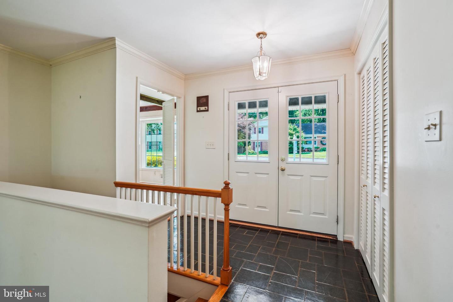 8210 BRIAR CREEK DR, ANNANDALE, Virginia 22003, 5 Bedrooms Bedrooms, ,3 BathroomsBathrooms,Residential,For sale,8210 BRIAR CREEK DR,VAFX2240974 MLS # VAFX2240974
