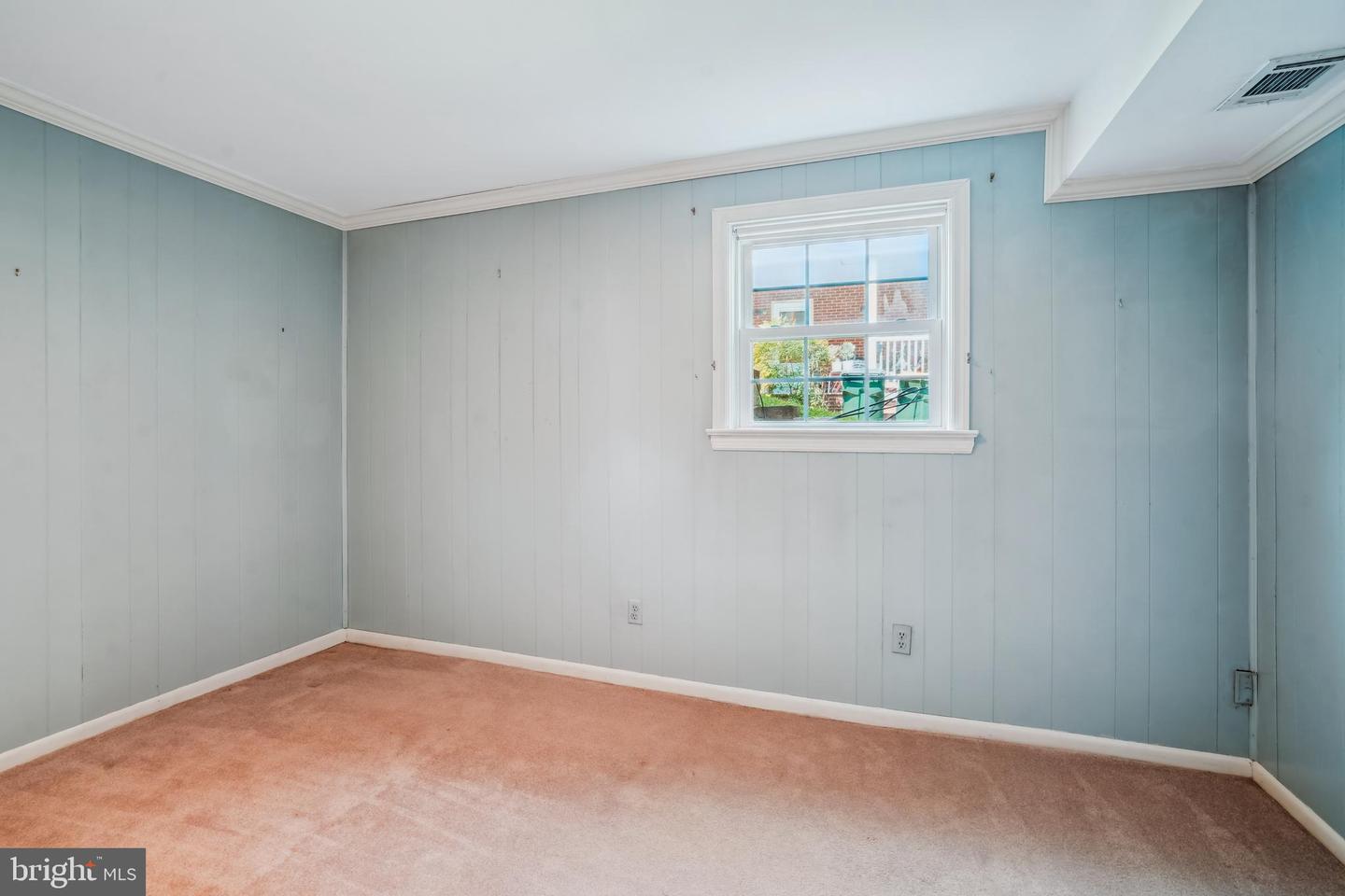 8210 BRIAR CREEK DR, ANNANDALE, Virginia 22003, 5 Bedrooms Bedrooms, ,3 BathroomsBathrooms,Residential,For sale,8210 BRIAR CREEK DR,VAFX2240974 MLS # VAFX2240974