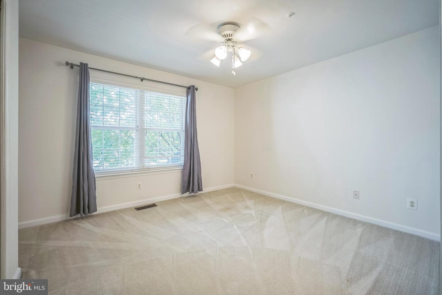 5932 KIMBERLY ANNE WAY, ALEXANDRIA, Virginia 22310, 2 Bedrooms Bedrooms, ,2 BathroomsBathrooms,Residential,For sale,5932 KIMBERLY ANNE WAY,VAFX2245814 MLS # VAFX2245814
