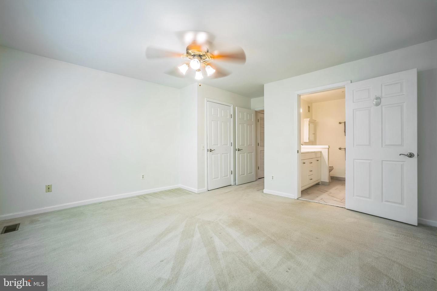 5932 KIMBERLY ANNE WAY, ALEXANDRIA, Virginia 22310, 2 Bedrooms Bedrooms, ,2 BathroomsBathrooms,Residential,For sale,5932 KIMBERLY ANNE WAY,VAFX2245814 MLS # VAFX2245814