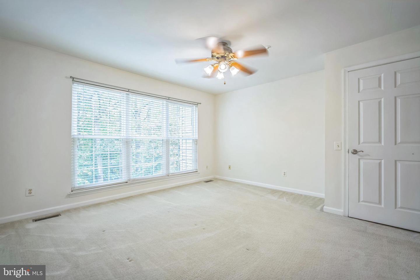 5932 KIMBERLY ANNE WAY, ALEXANDRIA, Virginia 22310, 2 Bedrooms Bedrooms, ,2 BathroomsBathrooms,Residential,For sale,5932 KIMBERLY ANNE WAY,VAFX2245814 MLS # VAFX2245814