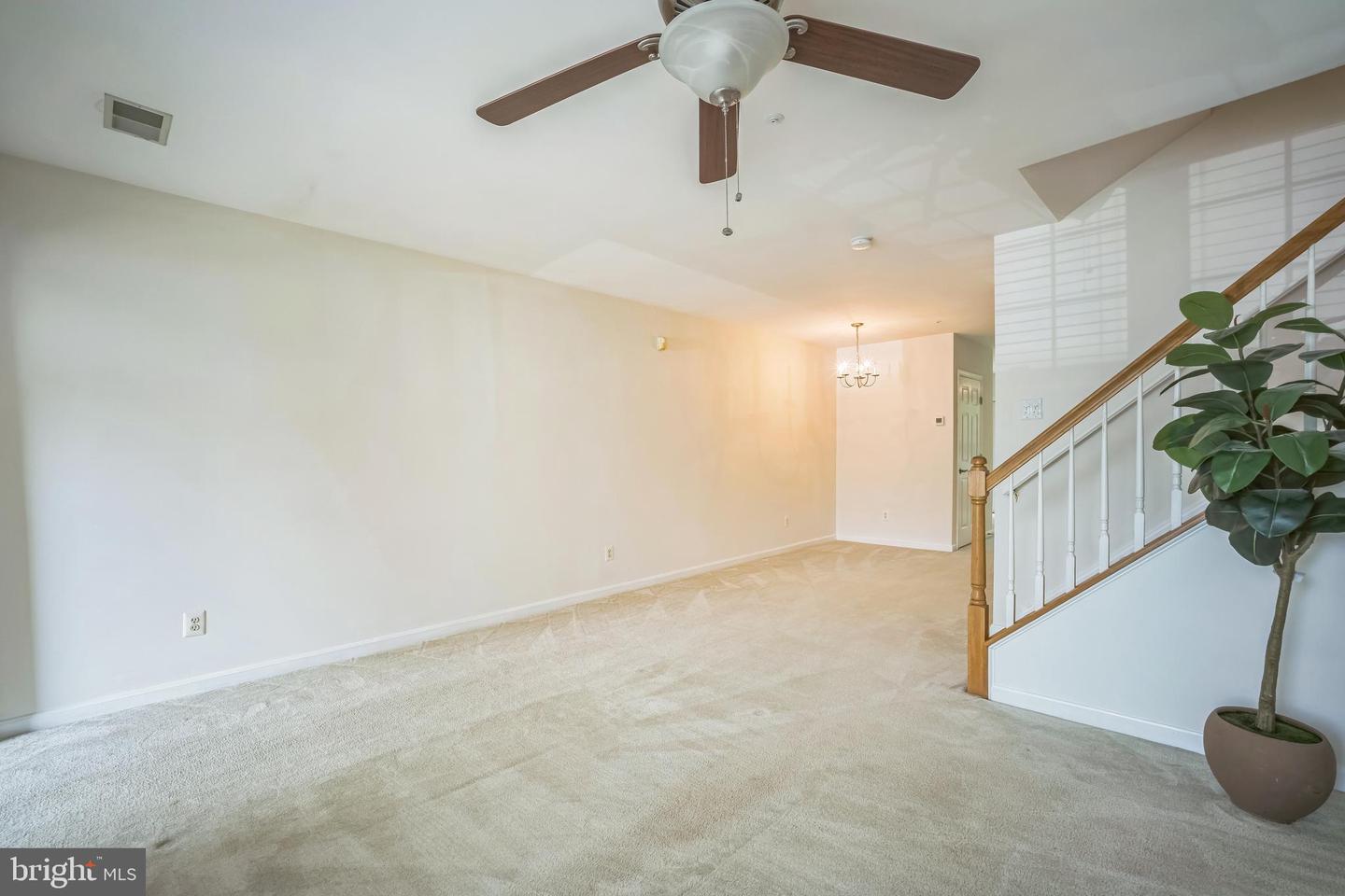 5932 KIMBERLY ANNE WAY, ALEXANDRIA, Virginia 22310, 2 Bedrooms Bedrooms, ,2 BathroomsBathrooms,Residential,For sale,5932 KIMBERLY ANNE WAY,VAFX2245814 MLS # VAFX2245814