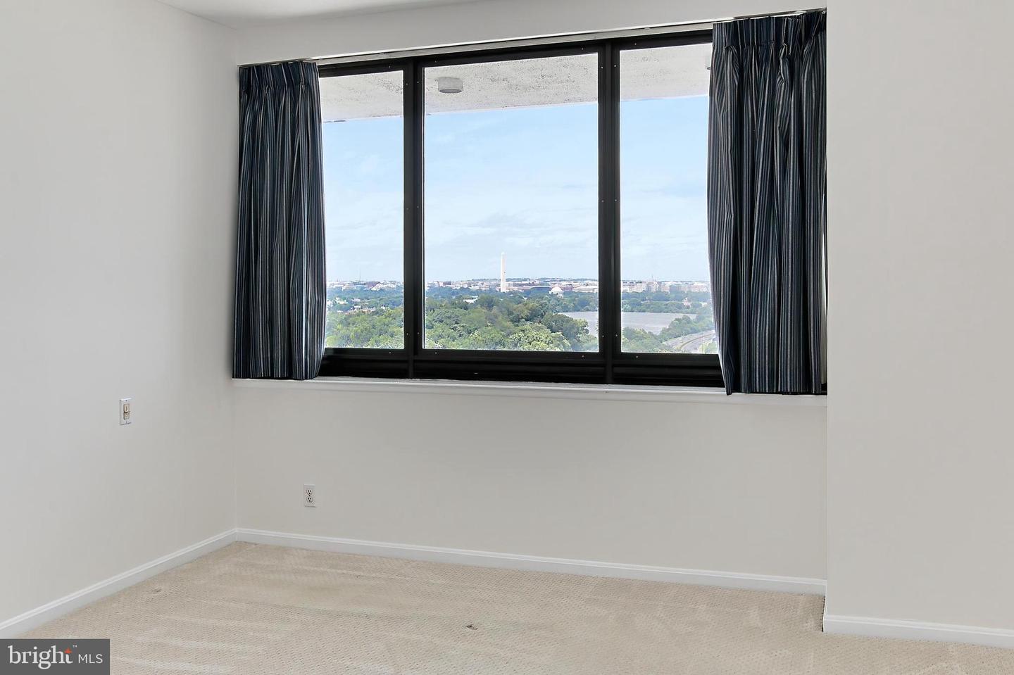 1805 CRYSTAL DR #1110S, ARLINGTON, Virginia 22202, 1 Bedroom Bedrooms, ,1 BathroomBathrooms,Residential,For sale,1805 CRYSTAL DR #1110S,VAAR2058846 MLS # VAAR2058846