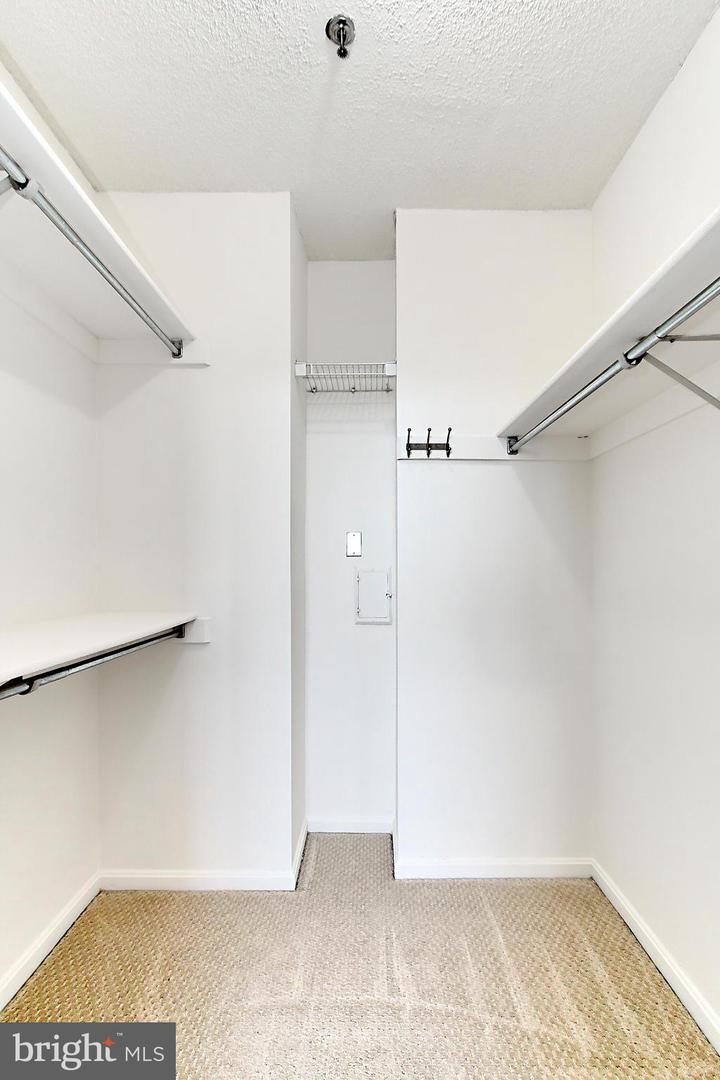 1805 CRYSTAL DR #1110S, ARLINGTON, Virginia 22202, 1 Bedroom Bedrooms, ,1 BathroomBathrooms,Residential,For sale,1805 CRYSTAL DR #1110S,VAAR2058846 MLS # VAAR2058846