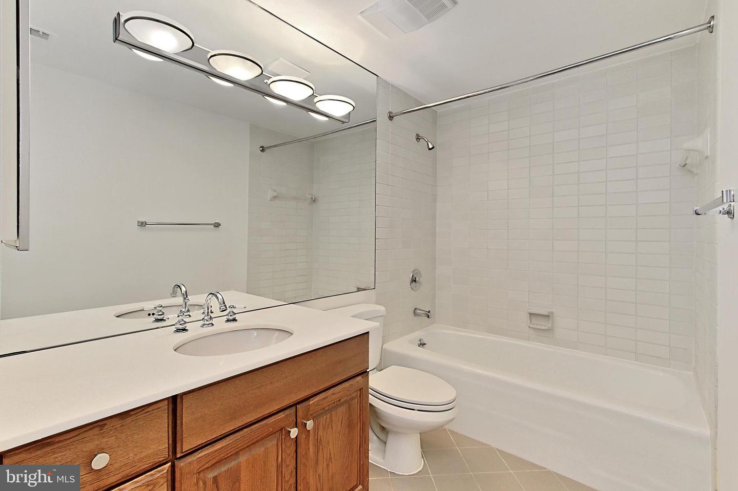 1805 CRYSTAL DR #1110S, ARLINGTON, Virginia 22202, 1 Bedroom Bedrooms, ,1 BathroomBathrooms,Residential,For sale,1805 CRYSTAL DR #1110S,VAAR2058846 MLS # VAAR2058846