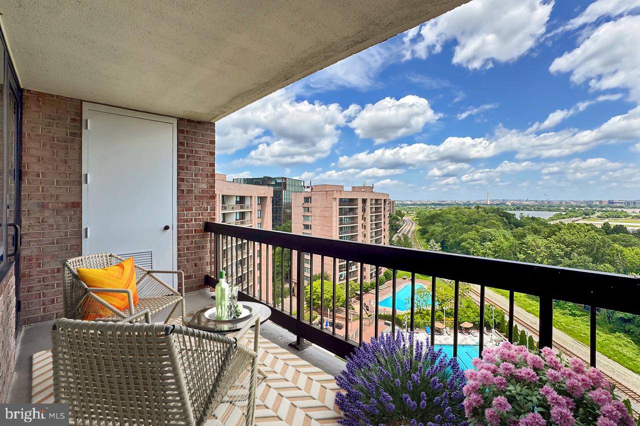1805 CRYSTAL DR #1110S, ARLINGTON, Virginia 22202, 1 Bedroom Bedrooms, ,1 BathroomBathrooms,Residential,For sale,1805 CRYSTAL DR #1110S,VAAR2058846 MLS # VAAR2058846