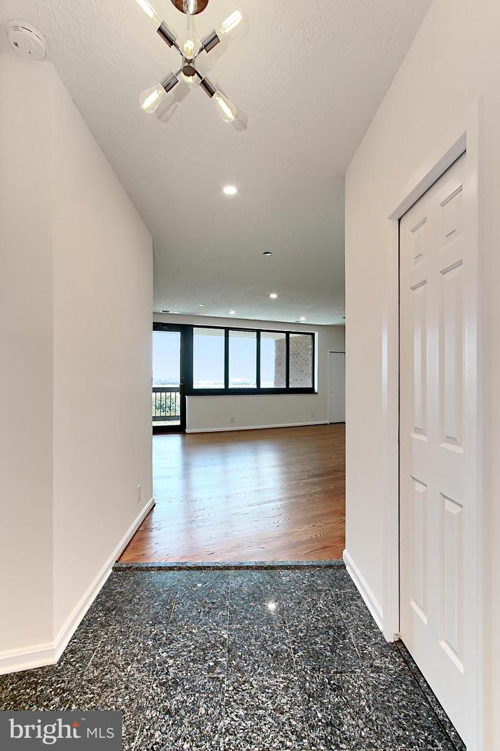 1805 CRYSTAL DR #1110S, ARLINGTON, Virginia 22202, 1 Bedroom Bedrooms, ,1 BathroomBathrooms,Residential,For sale,1805 CRYSTAL DR #1110S,VAAR2058846 MLS # VAAR2058846