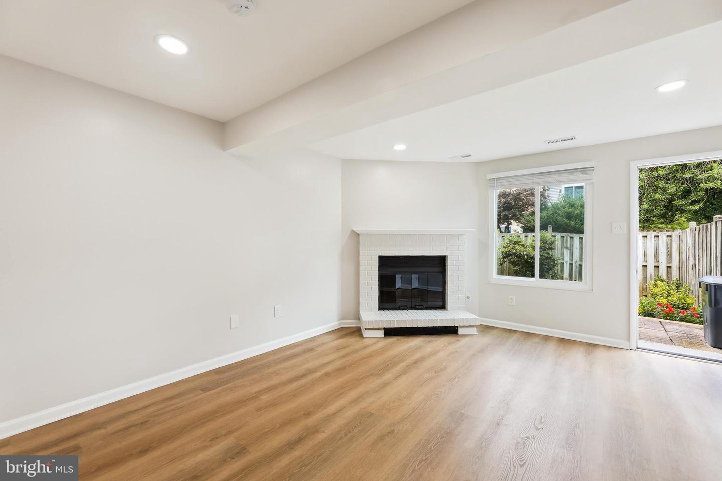 8402 RED EAGLE CT, LORTON, Virginia 22079, 2 Bedrooms Bedrooms, ,1 BathroomBathrooms,Residential,For sale,8402 RED EAGLE CT,VAFX2246558 MLS # VAFX2246558