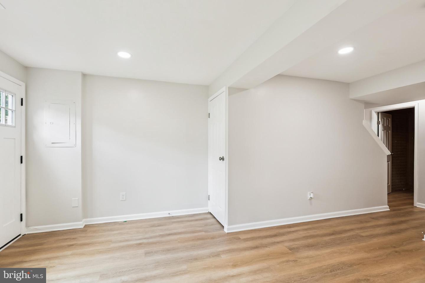 8402 RED EAGLE CT, LORTON, Virginia 22079, 2 Bedrooms Bedrooms, ,1 BathroomBathrooms,Residential,For sale,8402 RED EAGLE CT,VAFX2246558 MLS # VAFX2246558