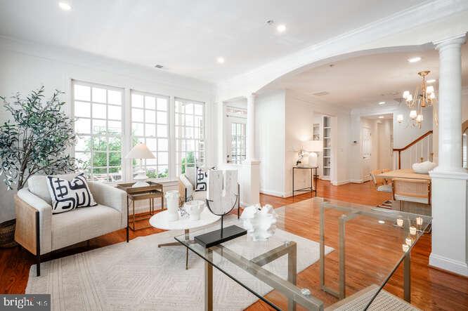 409 S HENRY ST, ALEXANDRIA, Virginia 22314, 3 Bedrooms Bedrooms, ,2 BathroomsBathrooms,Residential,For sale,409 S HENRY ST,VAAX2046456 MLS # VAAX2046456