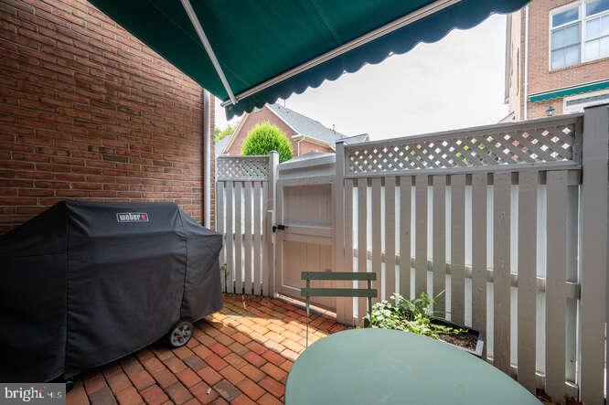 409 S HENRY ST, ALEXANDRIA, Virginia 22314, 3 Bedrooms Bedrooms, ,2 BathroomsBathrooms,Residential,For sale,409 S HENRY ST,VAAX2046456 MLS # VAAX2046456