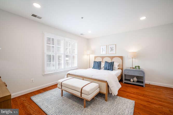 409 S HENRY ST, ALEXANDRIA, Virginia 22314, 3 Bedrooms Bedrooms, ,2 BathroomsBathrooms,Residential,For sale,409 S HENRY ST,VAAX2046456 MLS # VAAX2046456