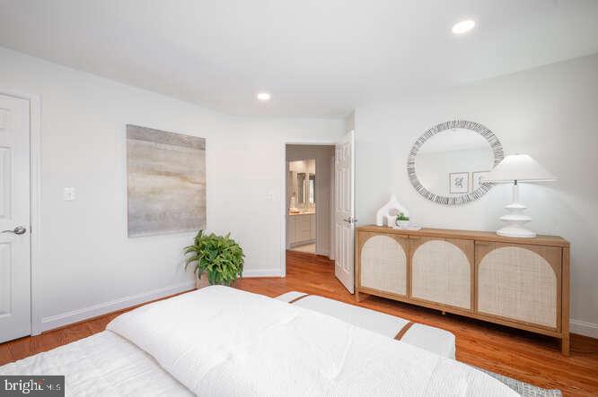 409 S HENRY ST, ALEXANDRIA, Virginia 22314, 3 Bedrooms Bedrooms, ,2 BathroomsBathrooms,Residential,For sale,409 S HENRY ST,VAAX2046456 MLS # VAAX2046456