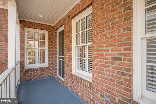409 S HENRY ST, ALEXANDRIA, Virginia 22314, 3 Bedrooms Bedrooms, ,2 BathroomsBathrooms,Residential,For sale,409 S HENRY ST,VAAX2046456 MLS # VAAX2046456