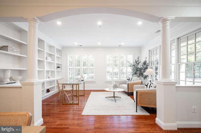 409 S HENRY ST, ALEXANDRIA, Virginia 22314, 3 Bedrooms Bedrooms, ,2 BathroomsBathrooms,Residential,For sale,409 S HENRY ST,VAAX2046456 MLS # VAAX2046456