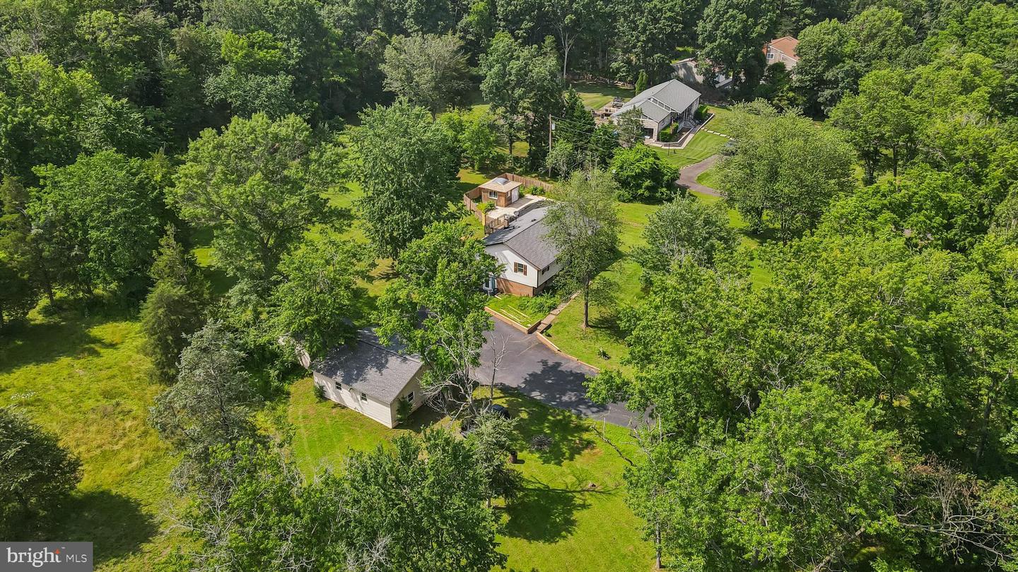 8030 KETTLE RUN CT, CATLETT, Virginia 20119, 4 Bedrooms Bedrooms, ,3 BathroomsBathrooms,Residential,For sale,8030 KETTLE RUN CT,VAFQ2017034 MLS # VAFQ2017034