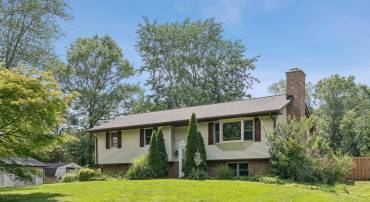 8030 KETTLE RUN CT, CATLETT, Virginia 20119, 4 Bedrooms Bedrooms, ,3 BathroomsBathrooms,Residential,For sale,8030 KETTLE RUN CT,VAFQ2017034 MLS # VAFQ2017034