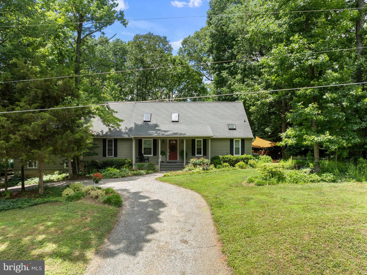 210 LAKE CAROLINE DR, RUTHER GLEN, Virginia 22546, 4 Bedrooms Bedrooms, ,3 BathroomsBathrooms,Residential,For sale,210 LAKE CAROLINE DR,VACV2008336 MLS # VACV2008336