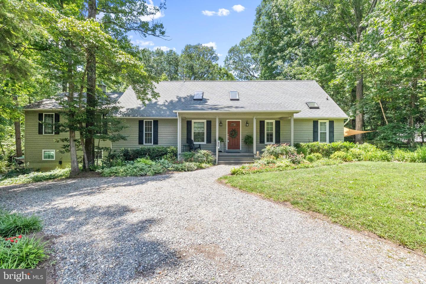 210 LAKE CAROLINE DR, RUTHER GLEN, Virginia 22546, 4 Bedrooms Bedrooms, ,3 BathroomsBathrooms,Residential,For sale,210 LAKE CAROLINE DR,VACV2008336 MLS # VACV2008336