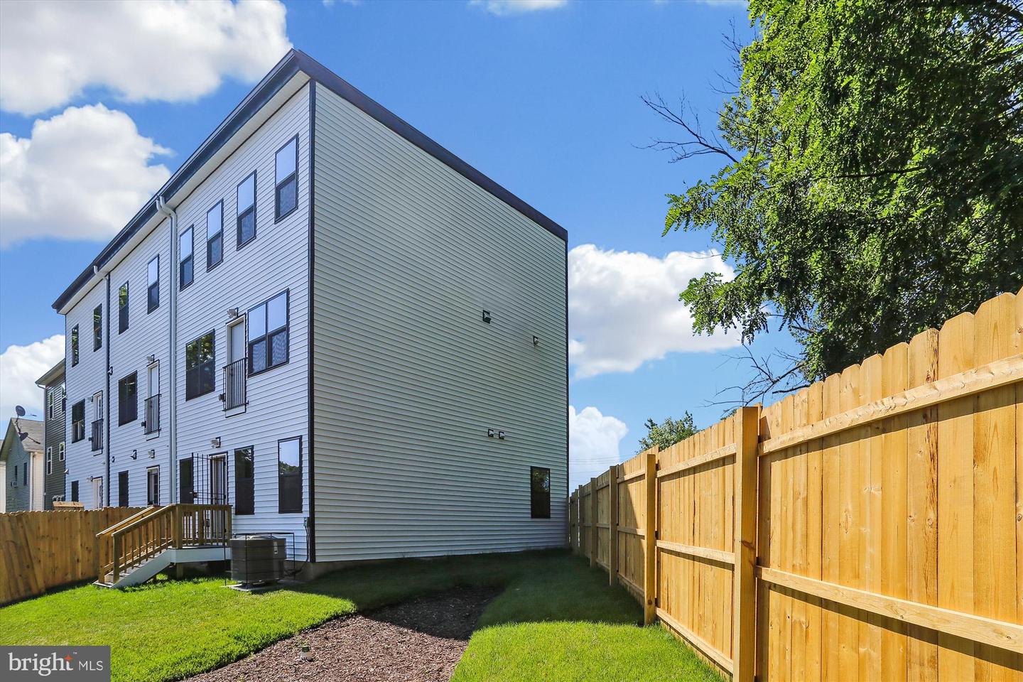 4900 D ST SE, WASHINGTON, District Of Columbia 20019, 6 Bedrooms Bedrooms, ,4 BathroomsBathrooms,Residential,For sale,4900 D ST SE,DCDC2206682 MLS # DCDC2206682