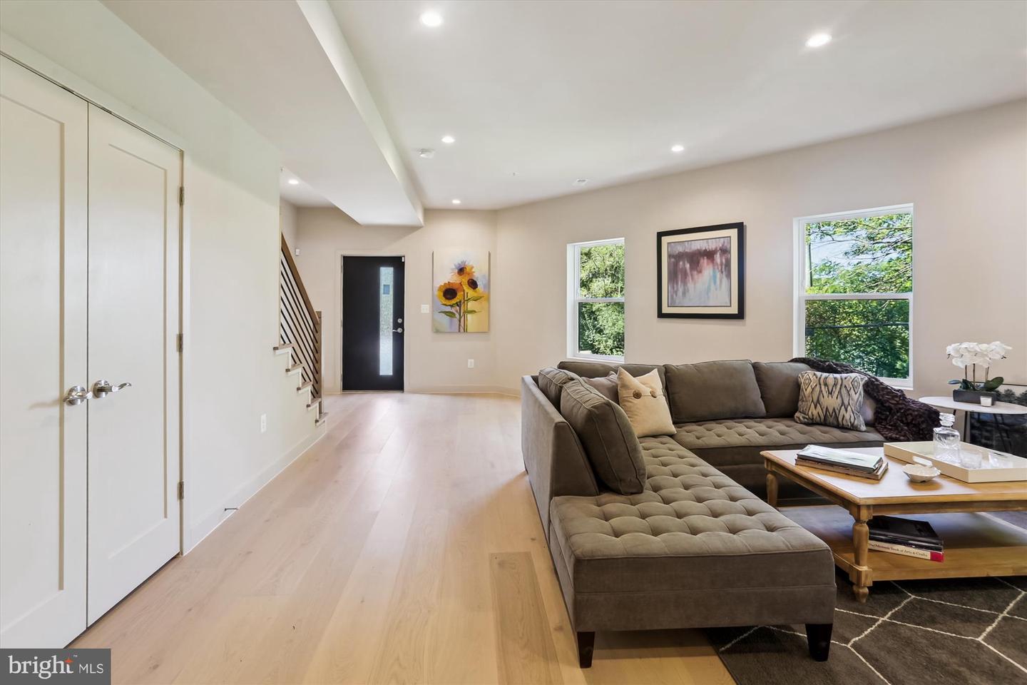 4900 D ST SE, WASHINGTON, District Of Columbia 20019, 6 Bedrooms Bedrooms, ,4 BathroomsBathrooms,Residential,For sale,4900 D ST SE,DCDC2206682 MLS # DCDC2206682