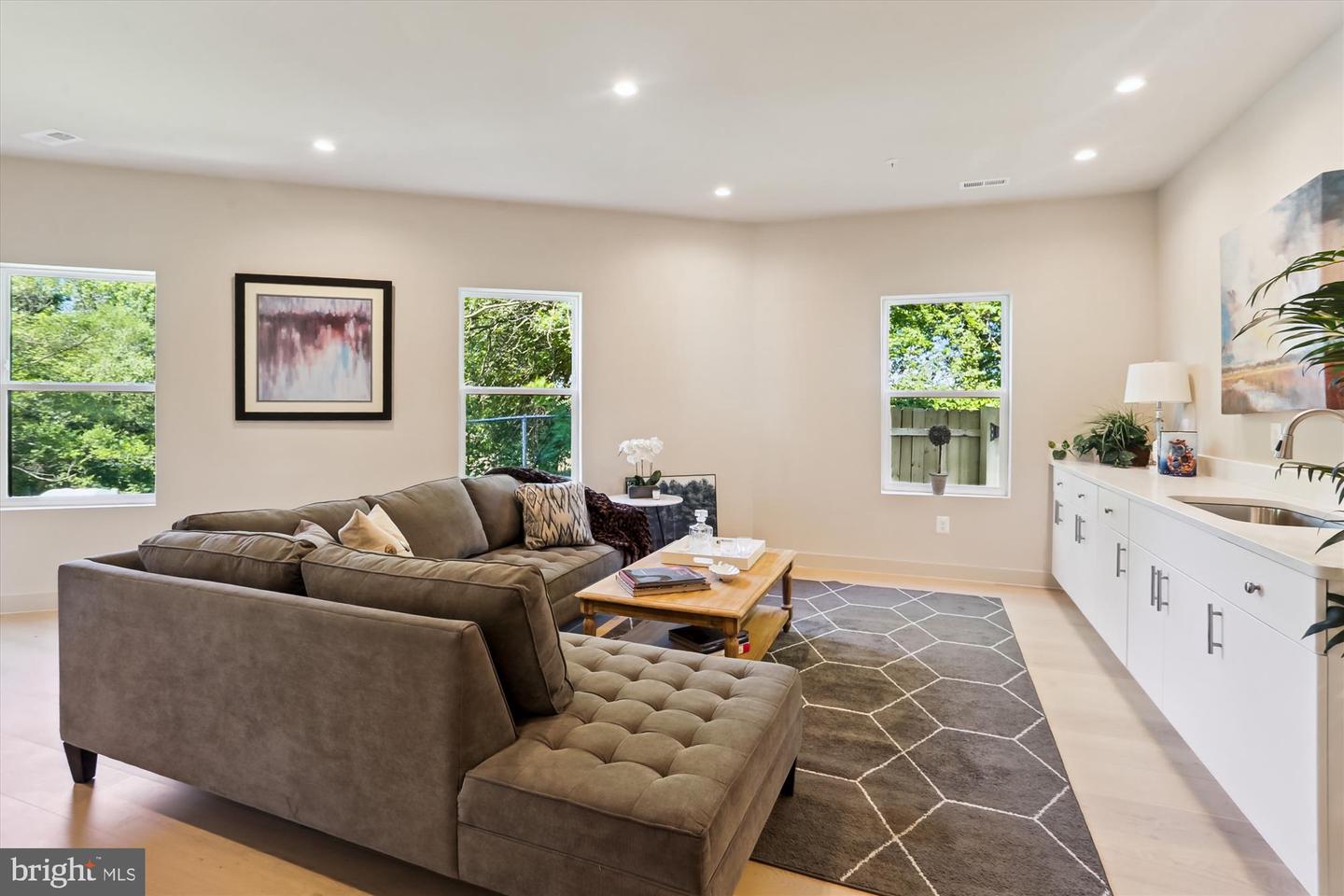 4900 D ST SE, WASHINGTON, District Of Columbia 20019, 6 Bedrooms Bedrooms, ,4 BathroomsBathrooms,Residential,For sale,4900 D ST SE,DCDC2206682 MLS # DCDC2206682