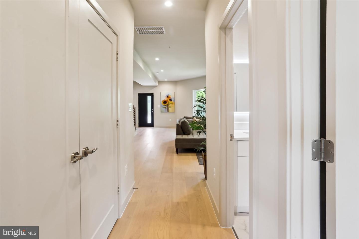 4900 D ST SE, WASHINGTON, District Of Columbia 20019, 6 Bedrooms Bedrooms, ,4 BathroomsBathrooms,Residential,For sale,4900 D ST SE,DCDC2206682 MLS # DCDC2206682