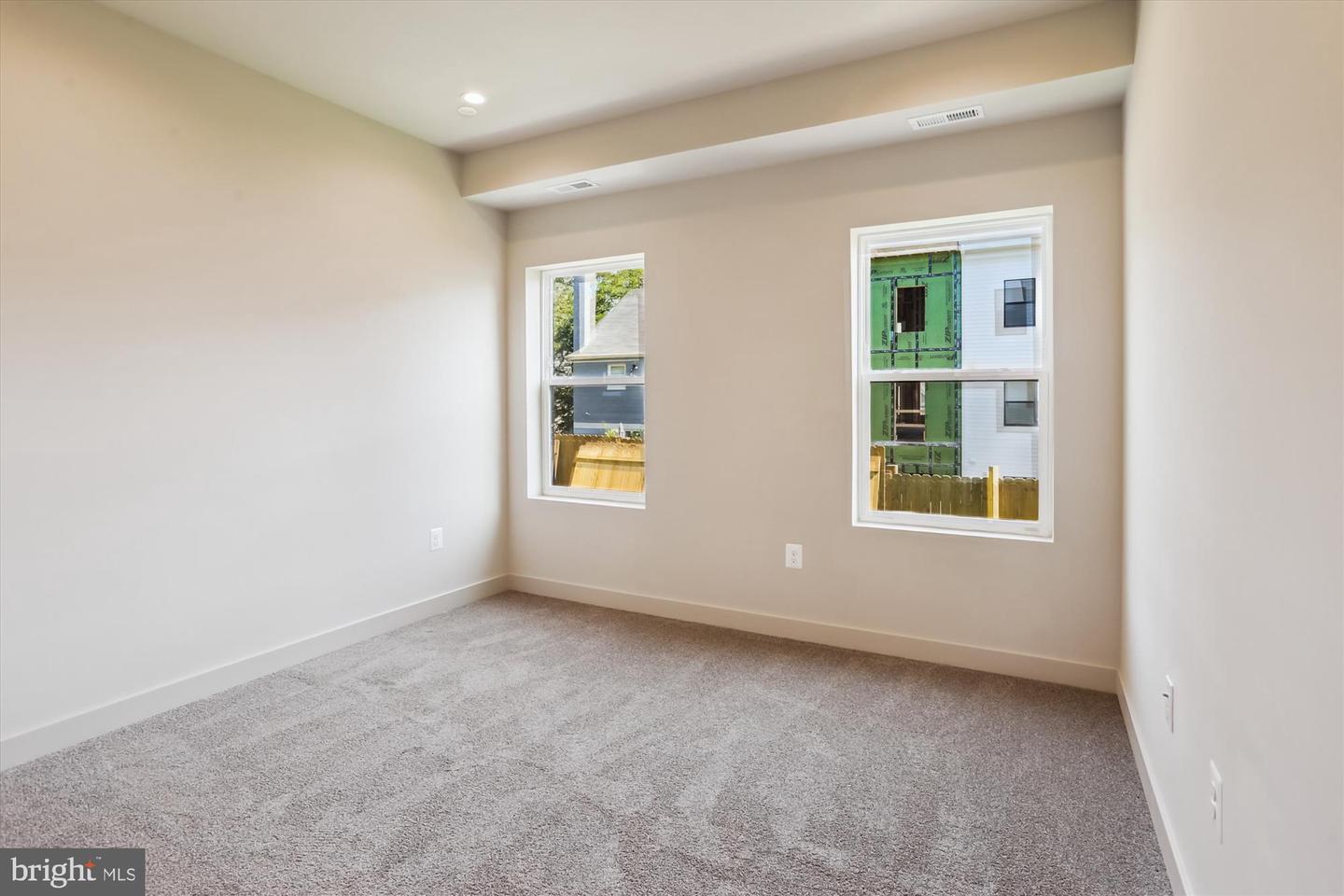 4900 D ST SE, WASHINGTON, District Of Columbia 20019, 6 Bedrooms Bedrooms, ,4 BathroomsBathrooms,Residential,For sale,4900 D ST SE,DCDC2206682 MLS # DCDC2206682