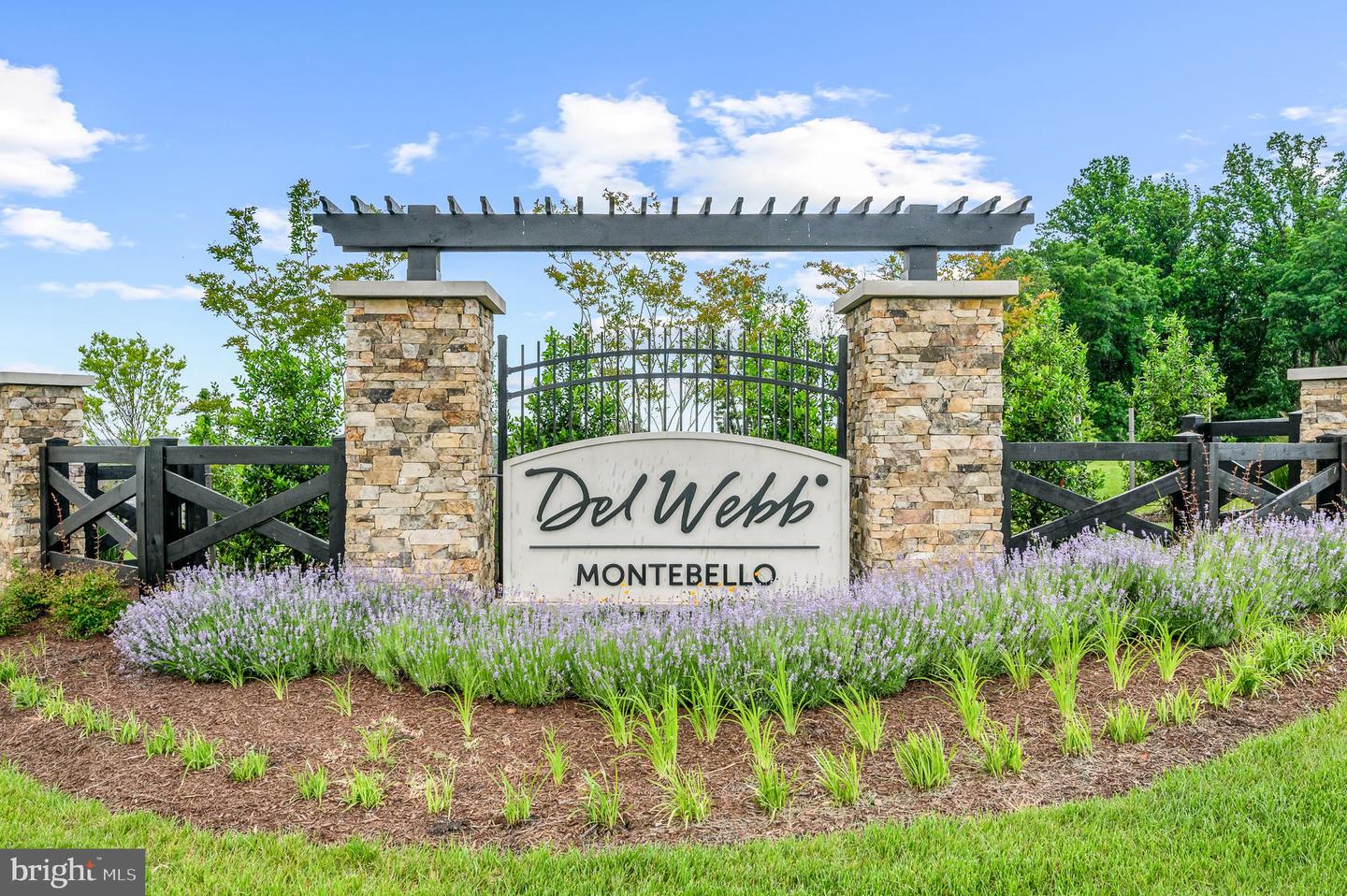 46394 ROSE RIVER TER, STERLING, Virginia 20164, 2 Bedrooms Bedrooms, ,2 BathroomsBathrooms,Residential,For sale,46394 ROSE RIVER TER,VALO2100210 MLS # VALO2100210