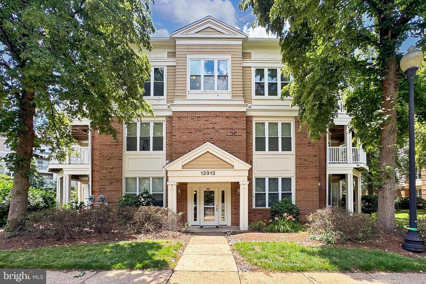 12915 ALTON SQ #307, HERNDON, Virginia 20170, 2 Bedrooms Bedrooms, ,2 BathroomsBathrooms,Residential,For sale,12915 ALTON SQ #307,VAFX2250000 MLS # VAFX2250000