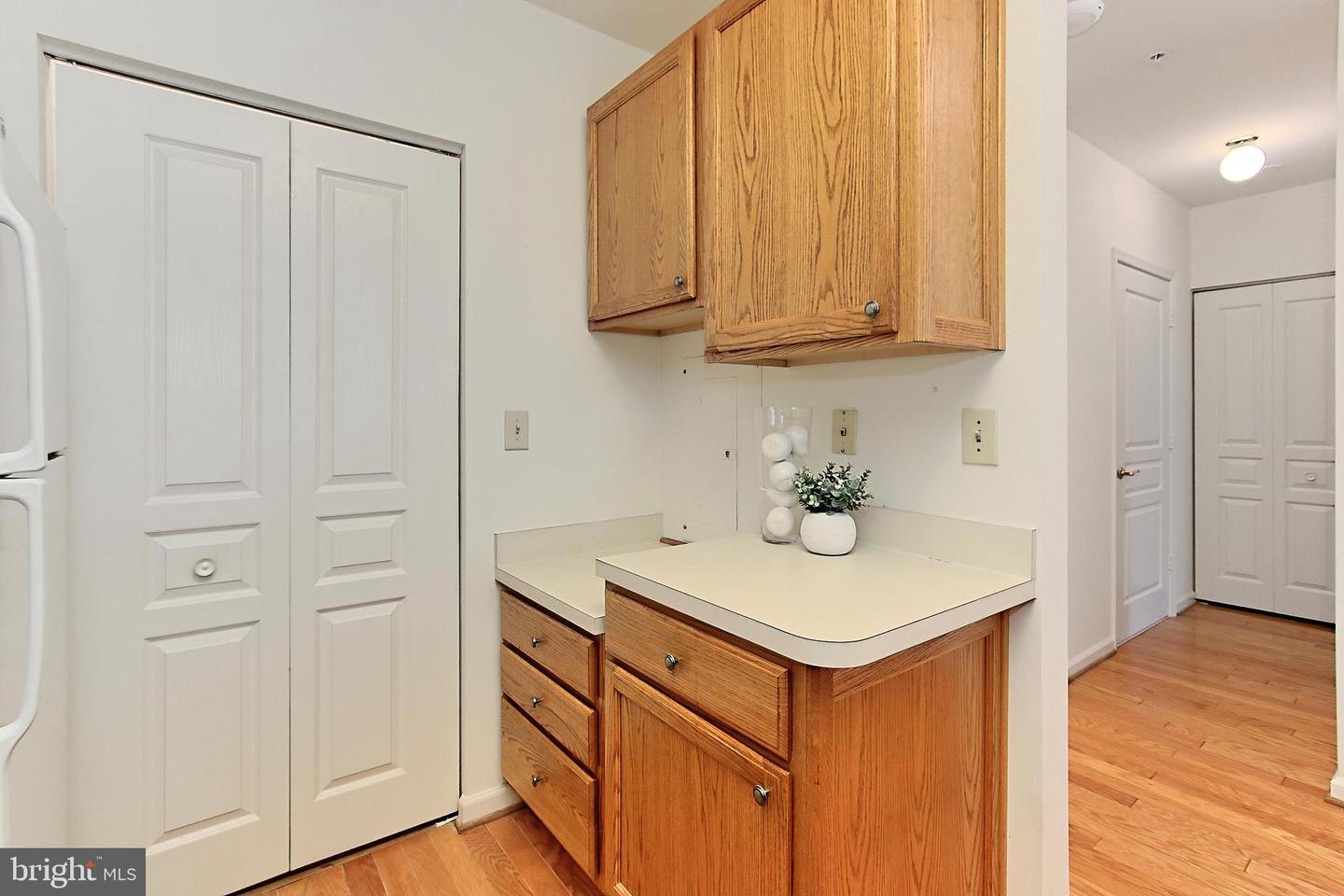 12915 ALTON SQ #307, HERNDON, Virginia 20170, 2 Bedrooms Bedrooms, ,2 BathroomsBathrooms,Residential,For sale,12915 ALTON SQ #307,VAFX2250000 MLS # VAFX2250000