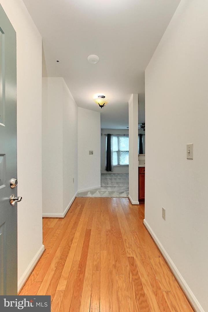 12915 ALTON SQ #307, HERNDON, Virginia 20170, 2 Bedrooms Bedrooms, ,2 BathroomsBathrooms,Residential,For sale,12915 ALTON SQ #307,VAFX2250000 MLS # VAFX2250000