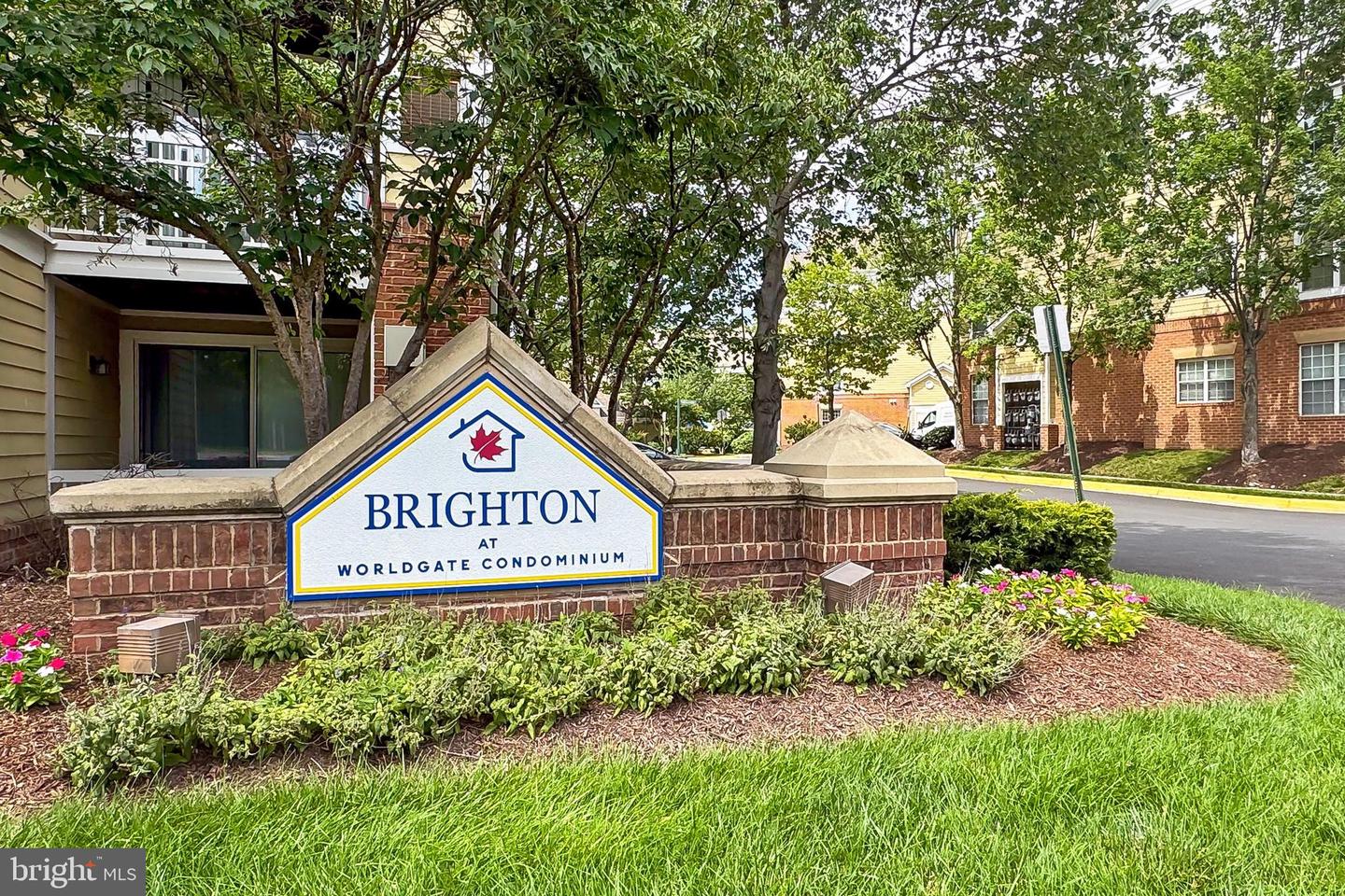 12915 ALTON SQ #307, HERNDON, Virginia 20170, 2 Bedrooms Bedrooms, ,2 BathroomsBathrooms,Residential,For sale,12915 ALTON SQ #307,VAFX2250000 MLS # VAFX2250000