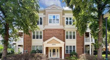 12915 ALTON SQ #307, HERNDON, Virginia 20170, 2 Bedrooms Bedrooms, ,2 BathroomsBathrooms,Residential,For sale,12915 ALTON SQ #307,VAFX2250000 MLS # VAFX2250000