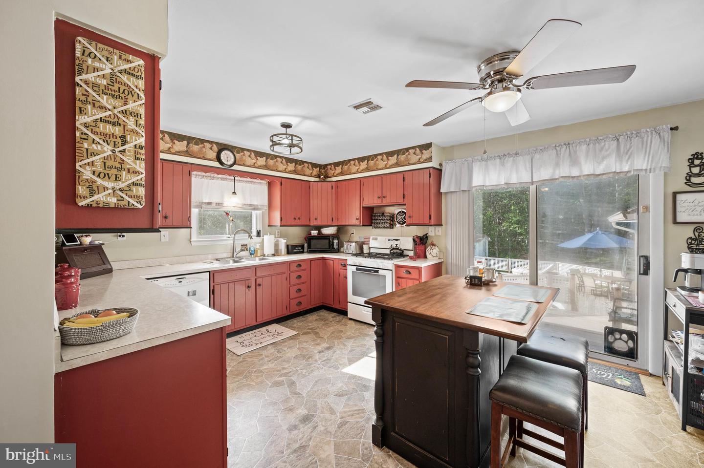 1901 S TIMBER RIDGE RD, WHITACRE, Virginia 22625, 2 Bedrooms Bedrooms, ,2 BathroomsBathrooms,Residential,For sale,1901 S TIMBER RIDGE RD,VAFV2035054 MLS # VAFV2035054
