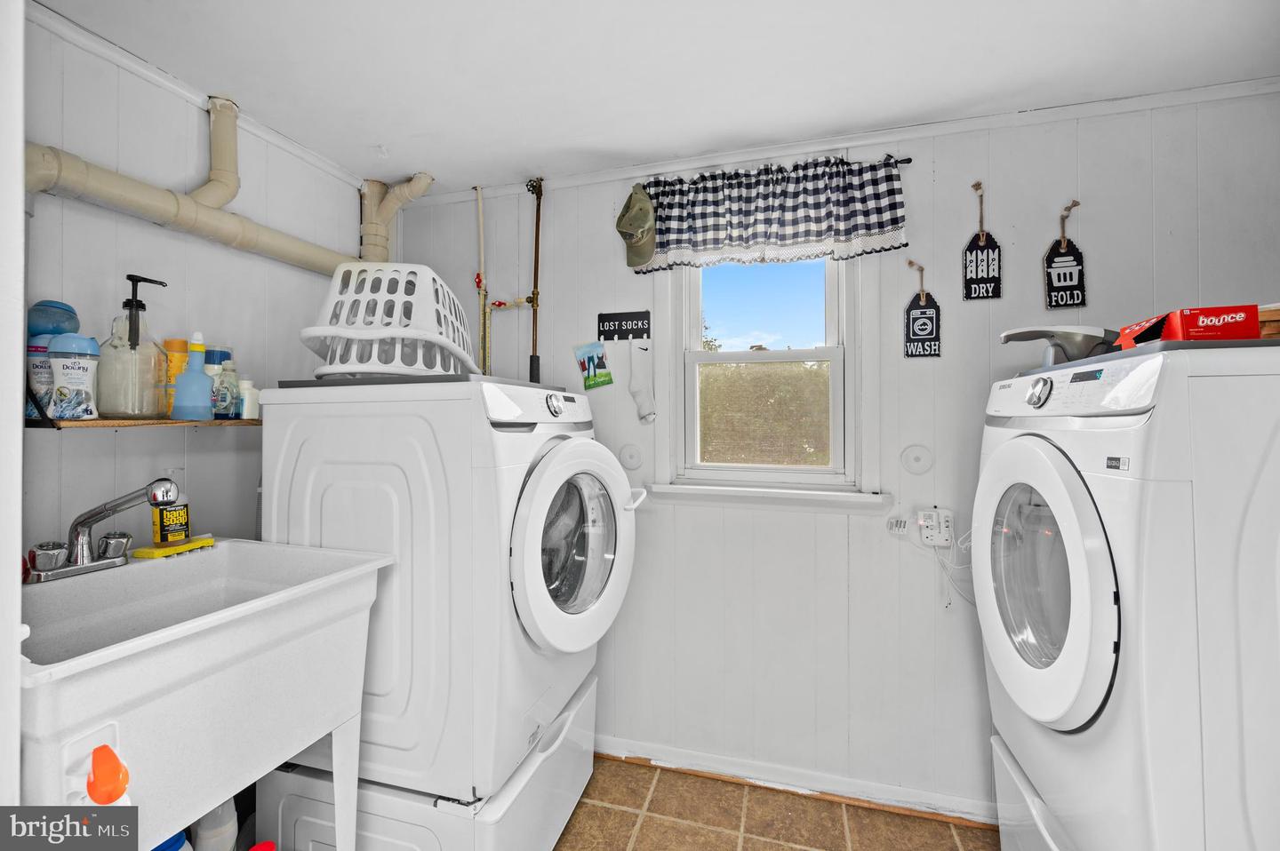 1901 S TIMBER RIDGE RD, WHITACRE, Virginia 22625, 2 Bedrooms Bedrooms, ,2 BathroomsBathrooms,Residential,For sale,1901 S TIMBER RIDGE RD,VAFV2035054 MLS # VAFV2035054