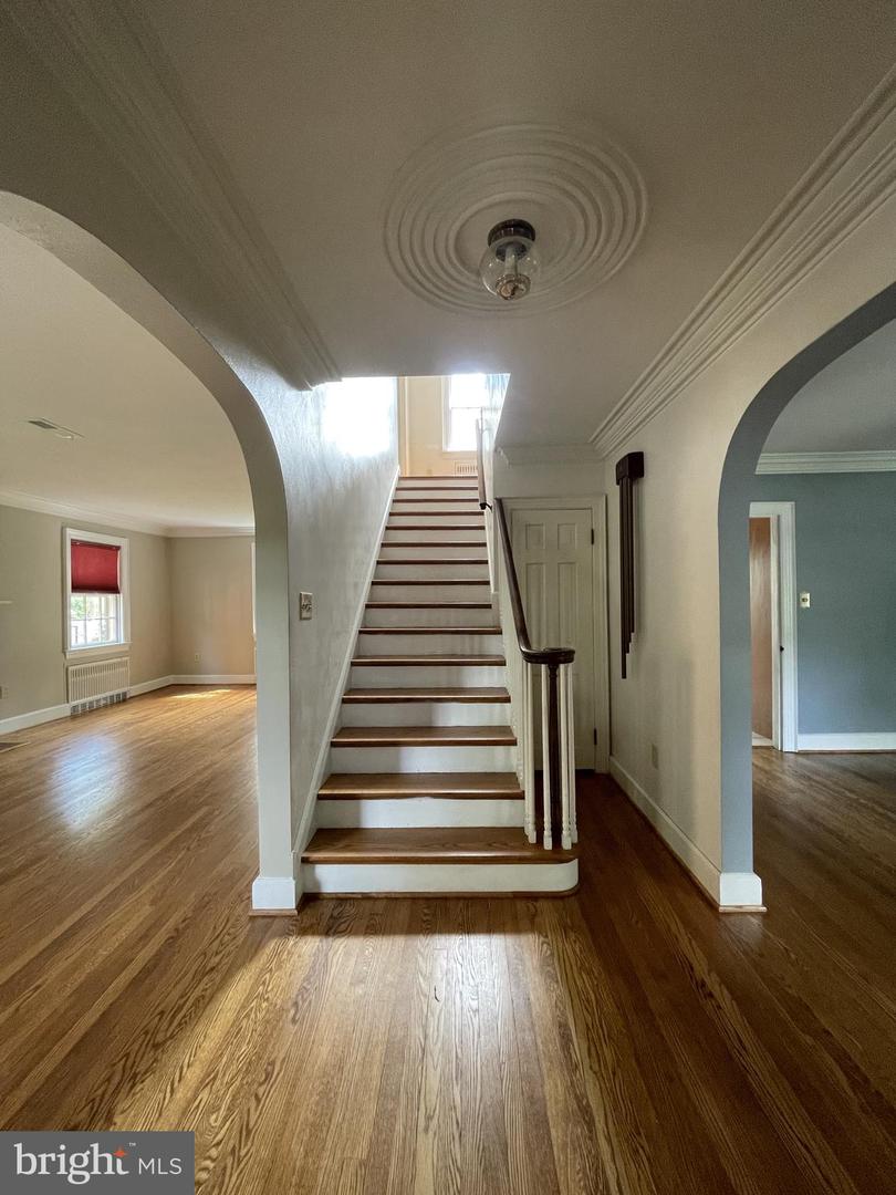 257 JEFFERSON ST, WINCHESTER, Virginia 22601, 3 Bedrooms Bedrooms, 10 Rooms Rooms,1 BathroomBathrooms,Residential,For sale,257 JEFFERSON ST,VAWI2008022 MLS # VAWI2008022