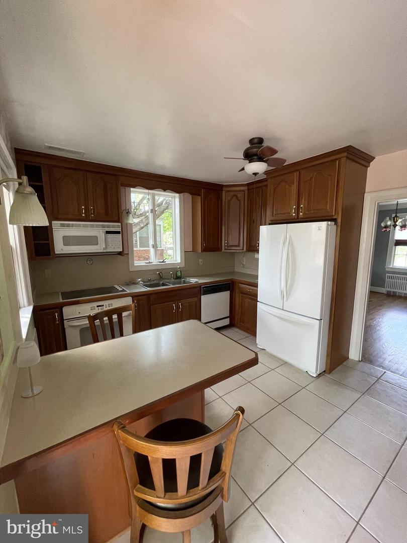 257 JEFFERSON ST, WINCHESTER, Virginia 22601, 3 Bedrooms Bedrooms, 10 Rooms Rooms,1 BathroomBathrooms,Residential,For sale,257 JEFFERSON ST,VAWI2008022 MLS # VAWI2008022