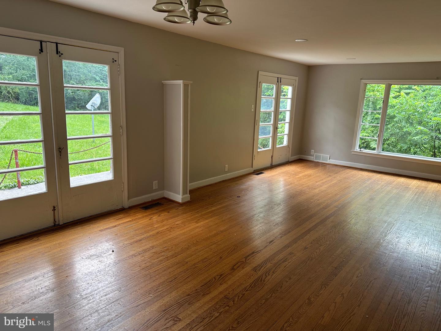 769 S WATER ST, WOODSTOCK, Virginia 22664, 4 Bedrooms Bedrooms, ,2 BathroomsBathrooms,Residential,For sale,769 S WATER ST,VASH2011796 MLS # VASH2011796