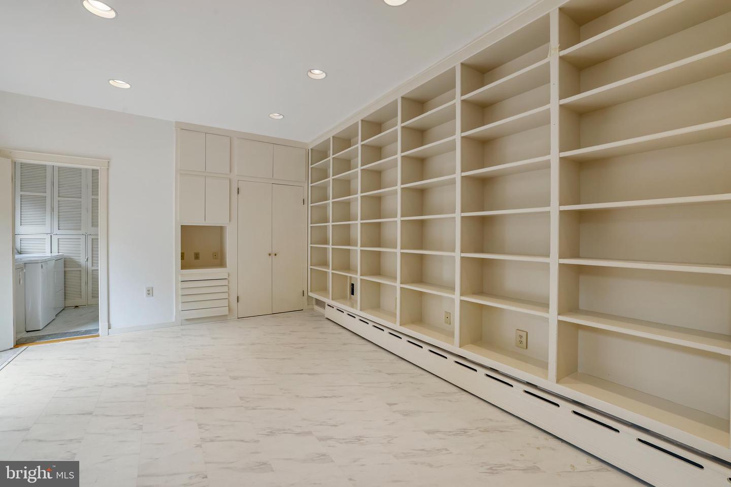 2116 TUNLAW RD NW, WASHINGTON, District Of Columbia 20007, 3 Bedrooms Bedrooms, ,2 BathroomsBathrooms,Residential,For sale,2116 TUNLAW RD NW,DCDC2207490 MLS # DCDC2207490