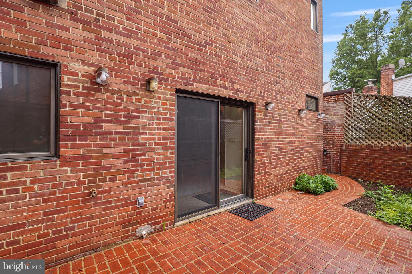 2116 TUNLAW RD NW, WASHINGTON, District Of Columbia 20007, 3 Bedrooms Bedrooms, ,2 BathroomsBathrooms,Residential,For sale,2116 TUNLAW RD NW,DCDC2207490 MLS # DCDC2207490