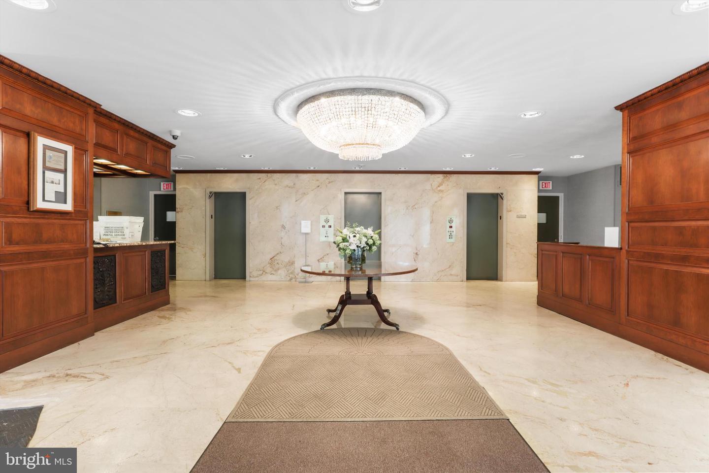 4501 ARLINGTON BLVD #118, ARLINGTON, Virginia 22203, 2 Bedrooms Bedrooms, 7 Rooms Rooms,2 BathroomsBathrooms,Residential,For sale,4501 ARLINGTON BLVD #118,VAAR2056136 MLS # VAAR2056136