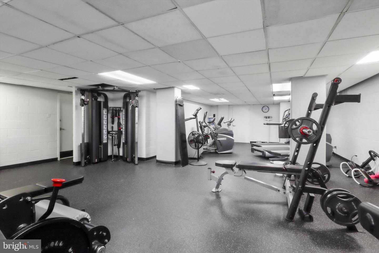 4501 ARLINGTON BLVD #118, ARLINGTON, Virginia 22203, 2 Bedrooms Bedrooms, 7 Rooms Rooms,2 BathroomsBathrooms,Residential,For sale,4501 ARLINGTON BLVD #118,VAAR2056136 MLS # VAAR2056136