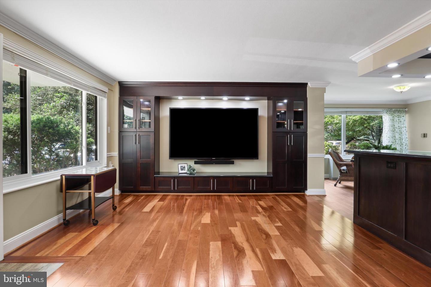 4501 ARLINGTON BLVD #118, ARLINGTON, Virginia 22203, 2 Bedrooms Bedrooms, 7 Rooms Rooms,2 BathroomsBathrooms,Residential,For sale,4501 ARLINGTON BLVD #118,VAAR2056136 MLS # VAAR2056136