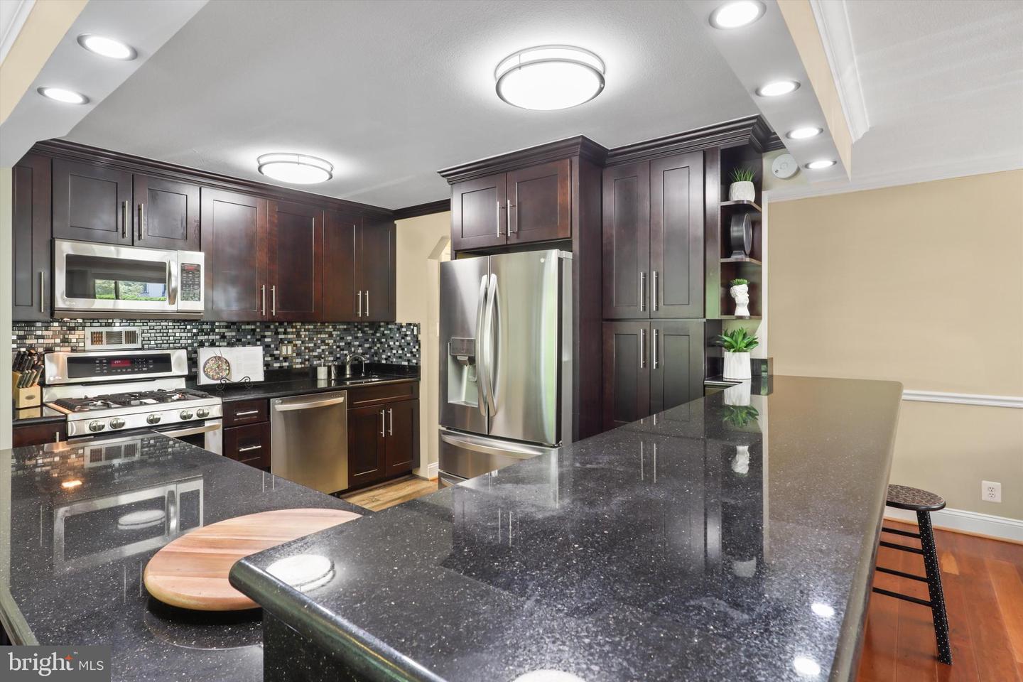 4501 ARLINGTON BLVD #118, ARLINGTON, Virginia 22203, 2 Bedrooms Bedrooms, 7 Rooms Rooms,2 BathroomsBathrooms,Residential,For sale,4501 ARLINGTON BLVD #118,VAAR2056136 MLS # VAAR2056136