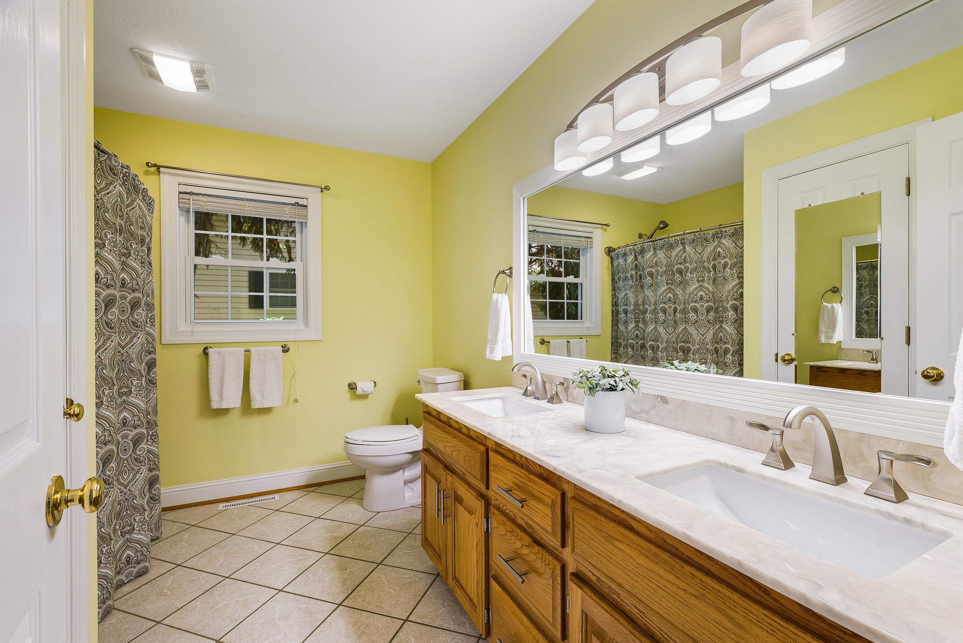 324 WYNDHAM HILL DR, FISHERSVILLE, Virginia 22939, 3 Bedrooms Bedrooms, ,2 BathroomsBathrooms,Residential,324 WYNDHAM HILL DR,666046 MLS # 666046