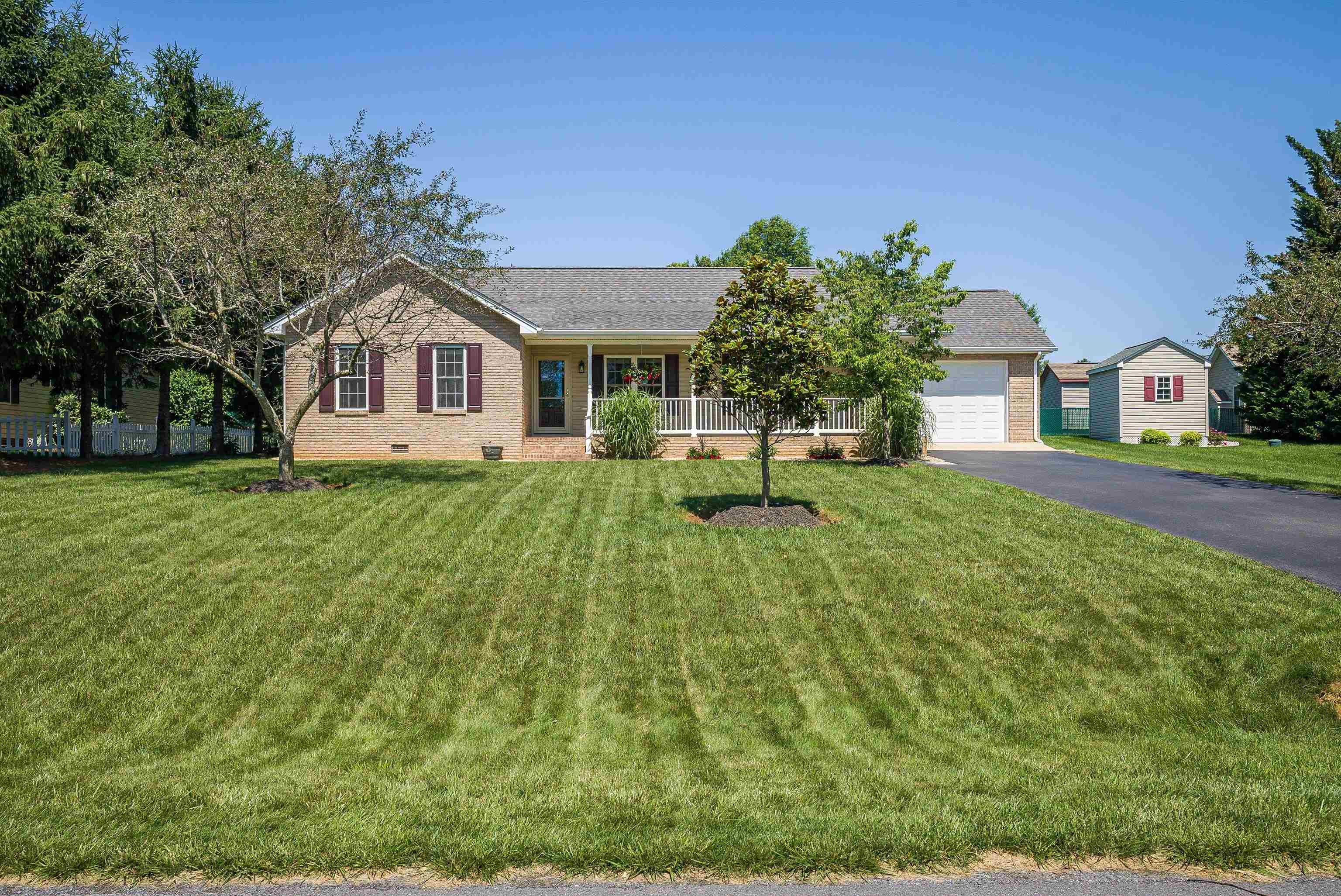 324 WYNDHAM HILL DR, FISHERSVILLE, Virginia 22939, 3 Bedrooms Bedrooms, ,2 BathroomsBathrooms,Residential,324 WYNDHAM HILL DR,666046 MLS # 666046